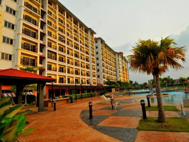 Suria Service Apartment-Hotel Bukit Merah Esterno foto