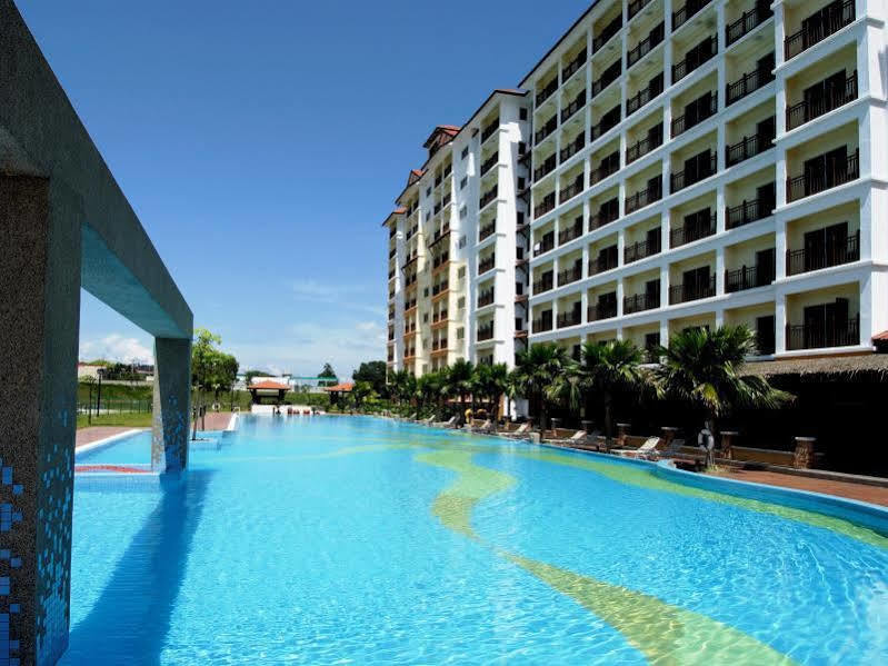 Suria Service Apartment-Hotel Bukit Merah Esterno foto