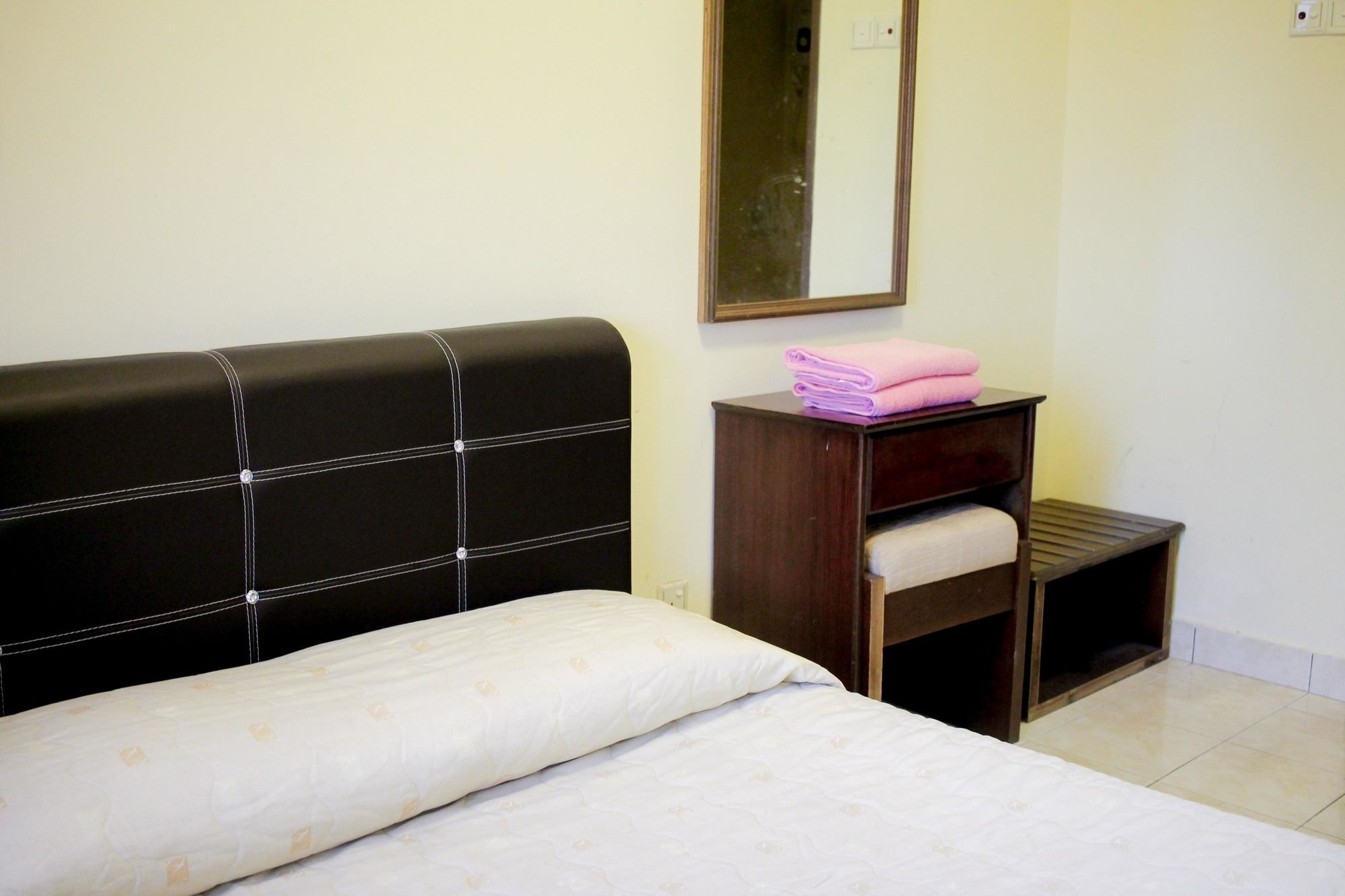 Suria Service Apartment-Hotel Bukit Merah Esterno foto