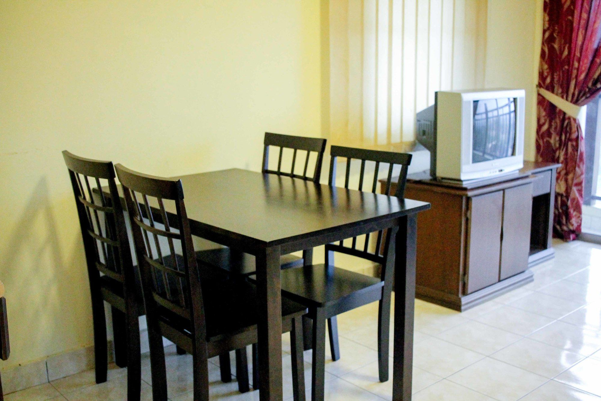 Suria Service Apartment-Hotel Bukit Merah Esterno foto